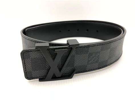 authentic louis vuitton damier belt.